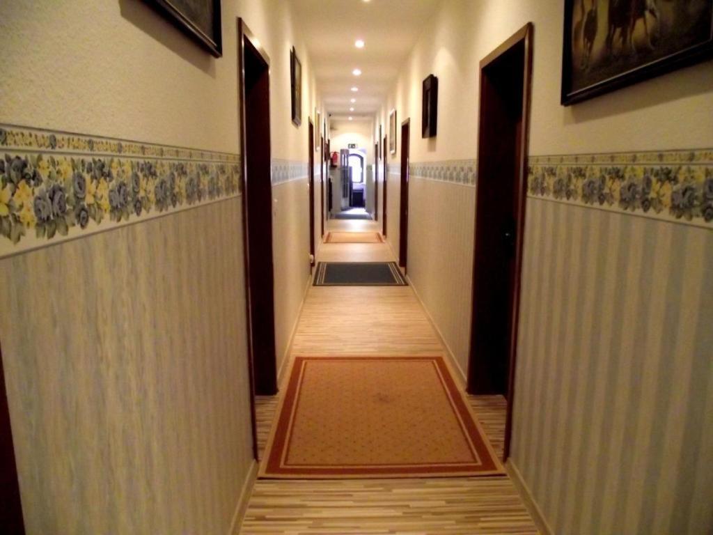 Waldschloesschen Bed and Breakfast Mittenwalde Rum bild