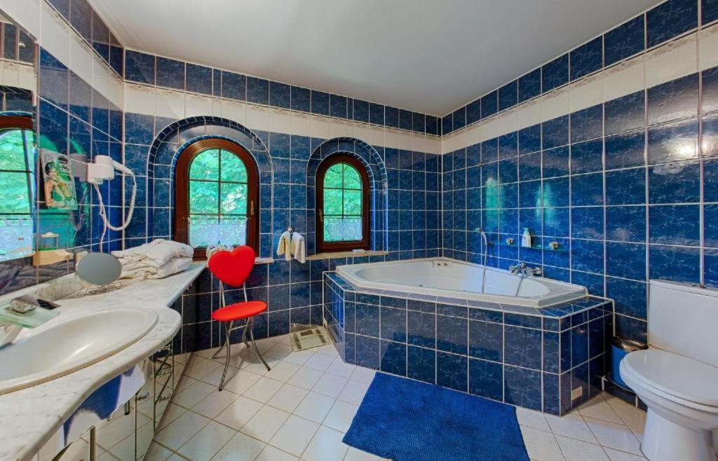 Waldschloesschen Bed and Breakfast Mittenwalde Rum bild