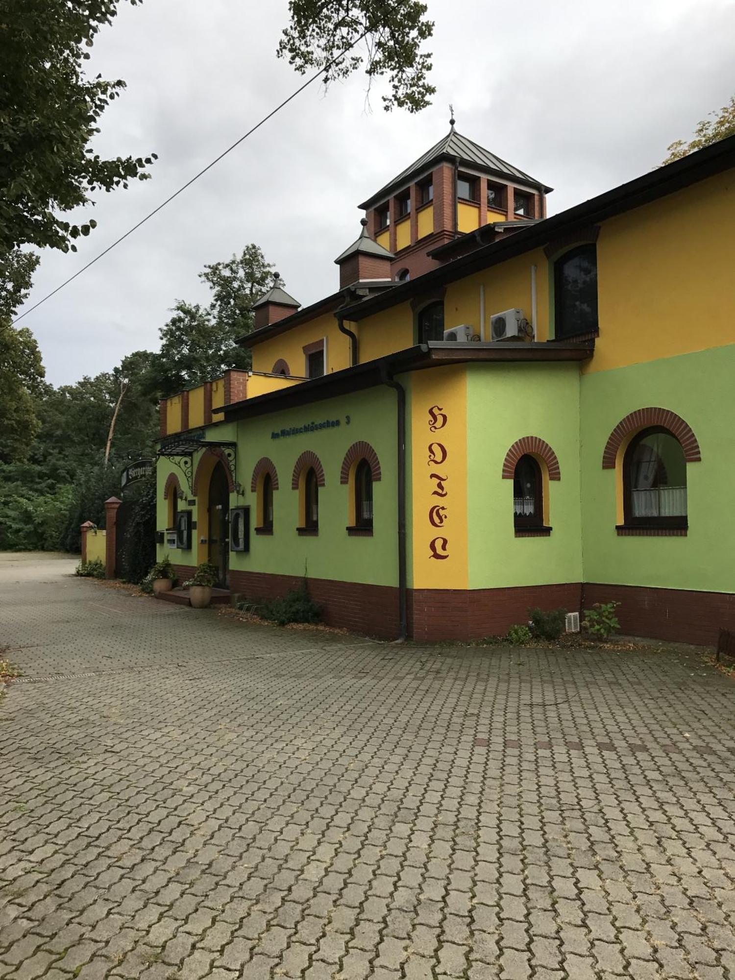 Waldschloesschen Bed and Breakfast Mittenwalde Exteriör bild