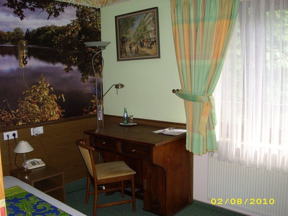 Waldschloesschen Bed and Breakfast Mittenwalde Exteriör bild